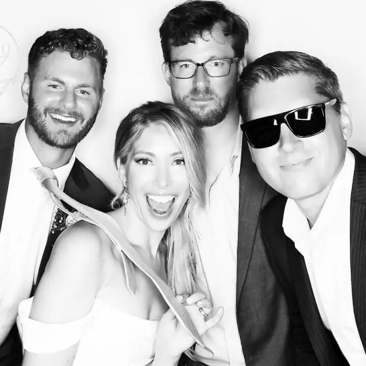 photo de personnes à un mariage